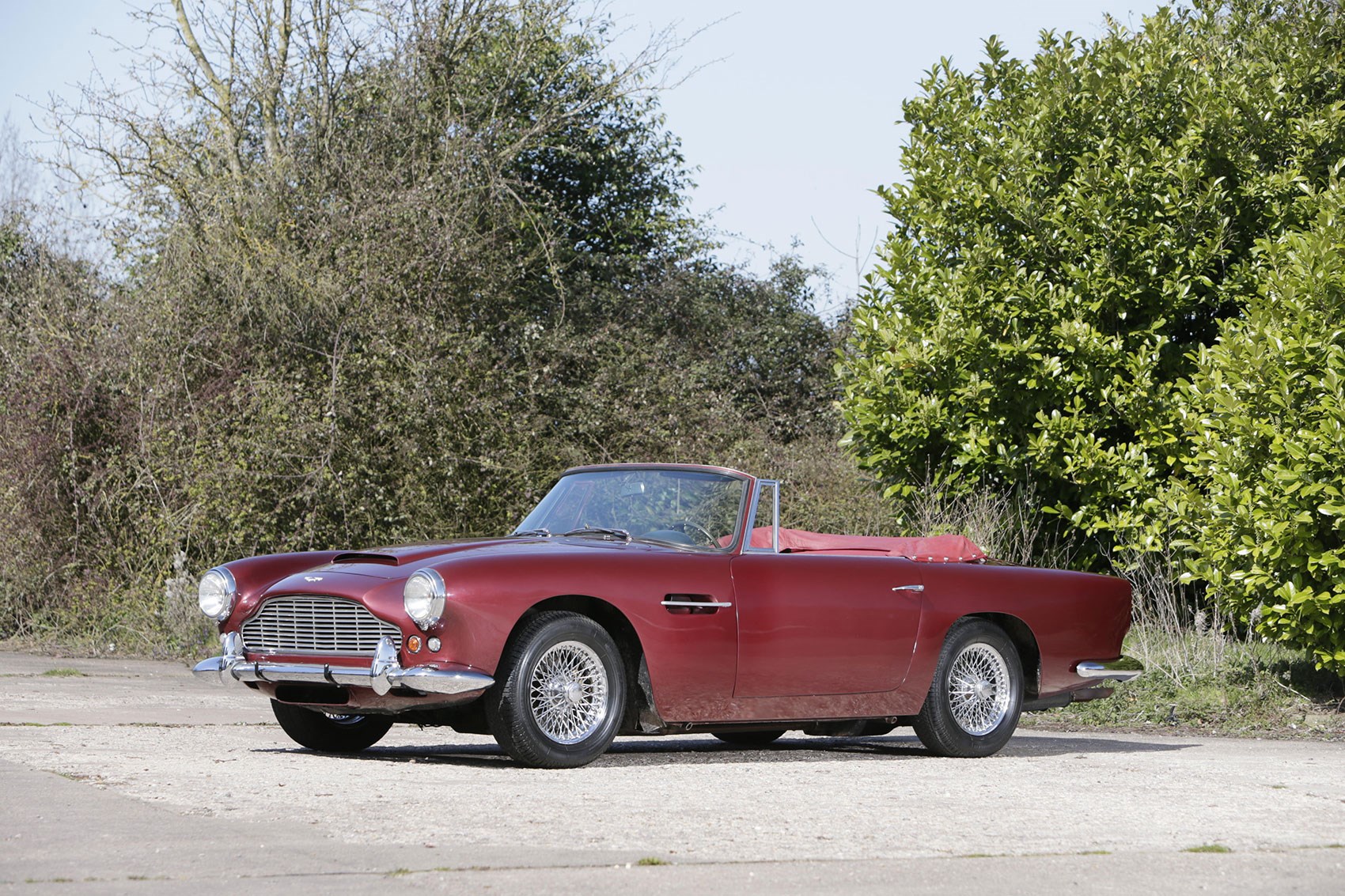 Aston Martin DB4 Series IV Vantage Convertible